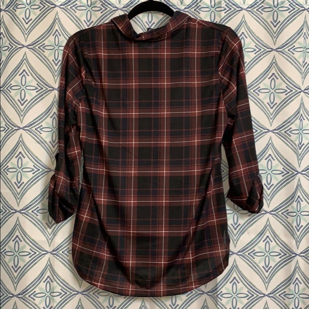 Plaid button down top - Picture 5 of 5